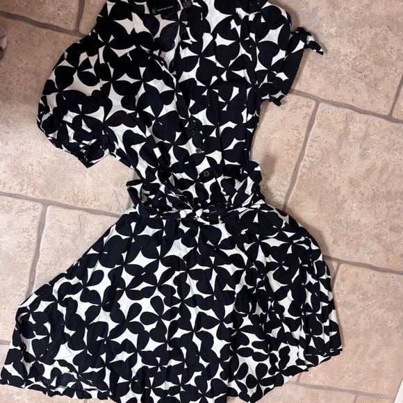 INC International Concepts Monochrome Abstract Dress - Picture 1 of 6